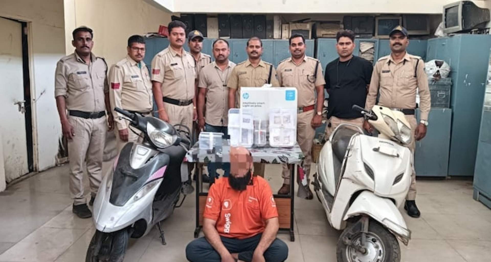 ભોપાલમાં ૧૦૦ રૂપિયાની નકલી નોટ છાપવા અને ફરતી કરવા બદલ ડિલિવરી બોયની ધરપકડ