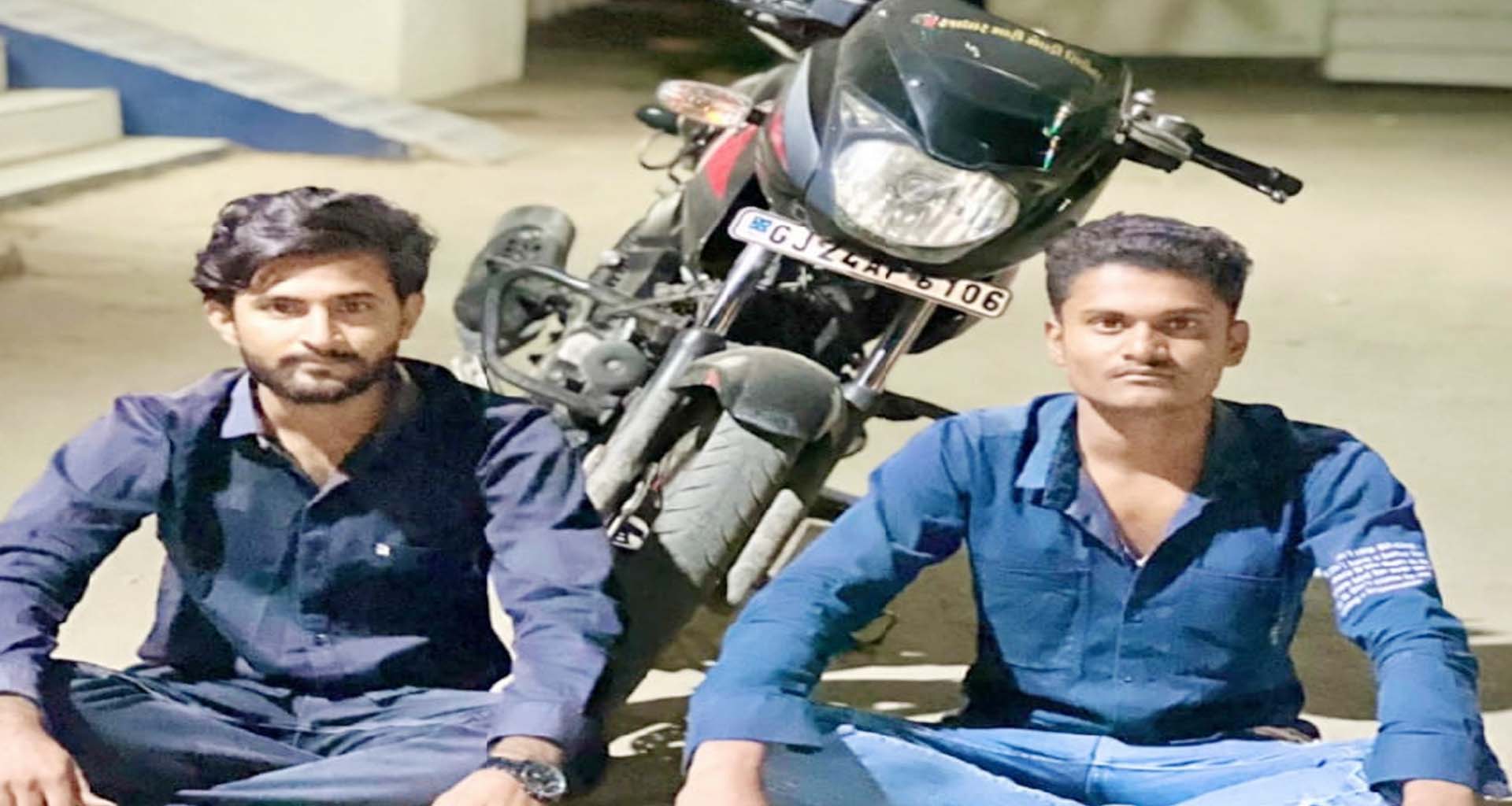 ચાણસ્માના છમીછાથી એક વર્ષ અગાઉ ચોરી કરેલ બાઈક સાથે બે લબર મુછીયા ઝડપાયા