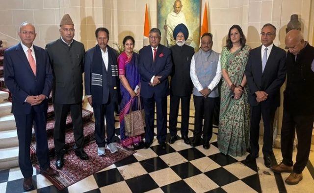 સર્વપક્ષીય પ્રતિનિધિમંડળ ફ્રેન્ચ નેતાઓને મળ્યું, રવિશંકર પ્રસાદે કહ્યું કે ભારત આતંકવાદ સામે એકજૂથ છે