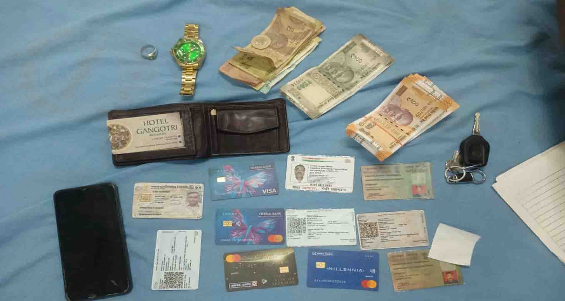 બેભાન દર્દીના પૈસા પરત કરી છાપી 108 ટીમે પ્રમાણિકતા દાખવી