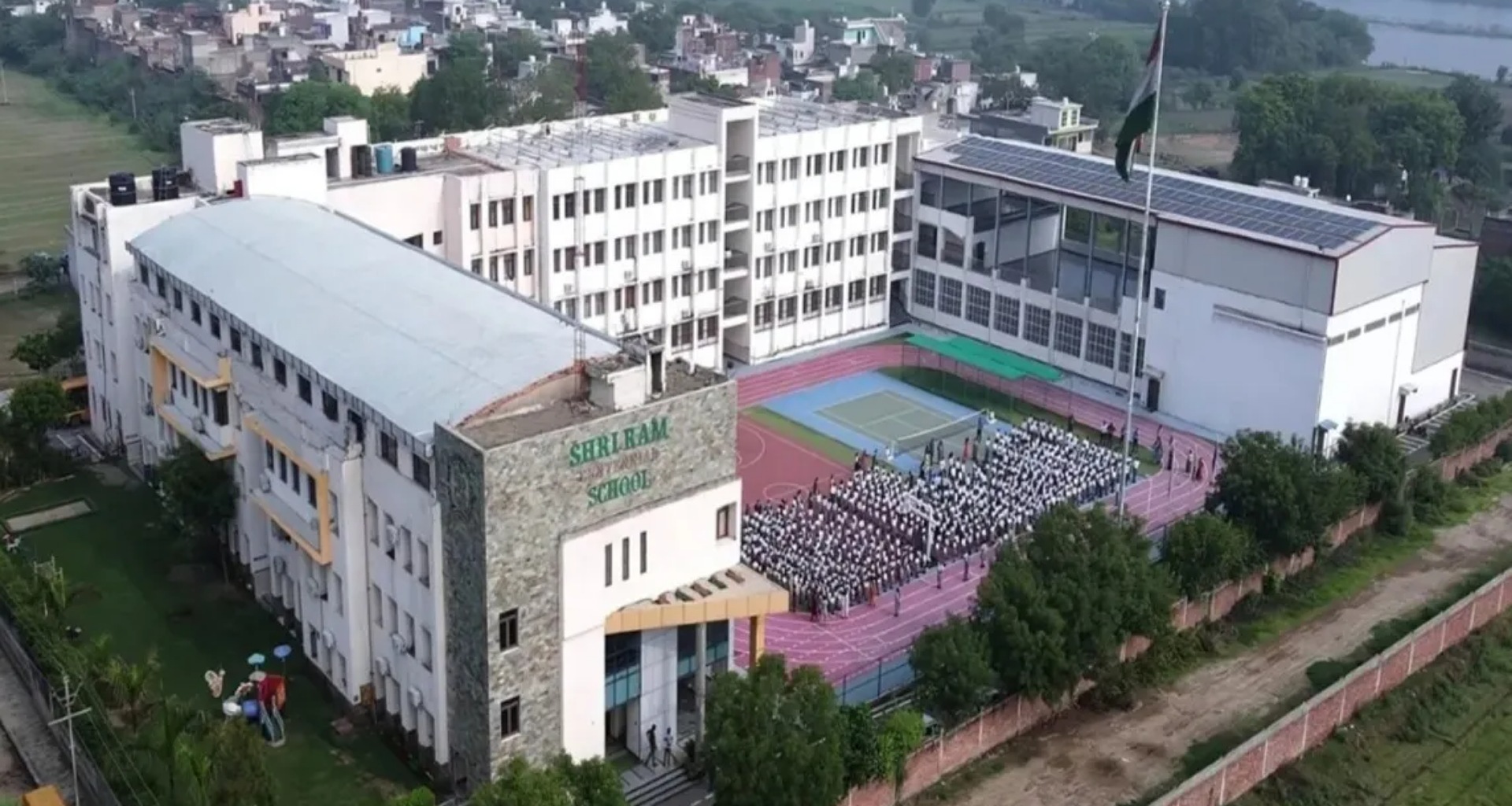 આગ્રાની 2 શાળાઓને બોમ્બથી મારવાની ધમકી, વિદ્યાર્થીઓ અને શિક્ષકોમાં ગભરાટ ફેલાયો, સાયબર સેલ તપાસમાં જોડાયો