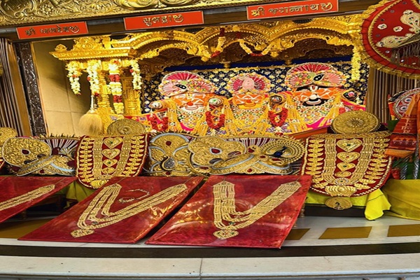 148મી રથયાત્રાના એક દિવસ પૂર્વે ભગવાન જગન્નાથે ધારણ કર્યો ‘સોનાવેશ’