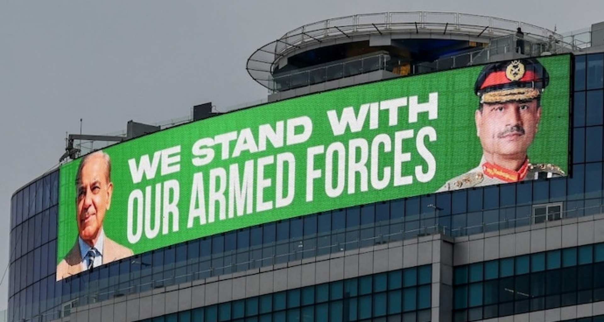 સોશિયલ મીડિયા યુદ્ધમાં પાકિસ્તાન રાત્રે મિસાઇલો છોડે છે, દિવસે નકલી વીડિયો બનાવે છે