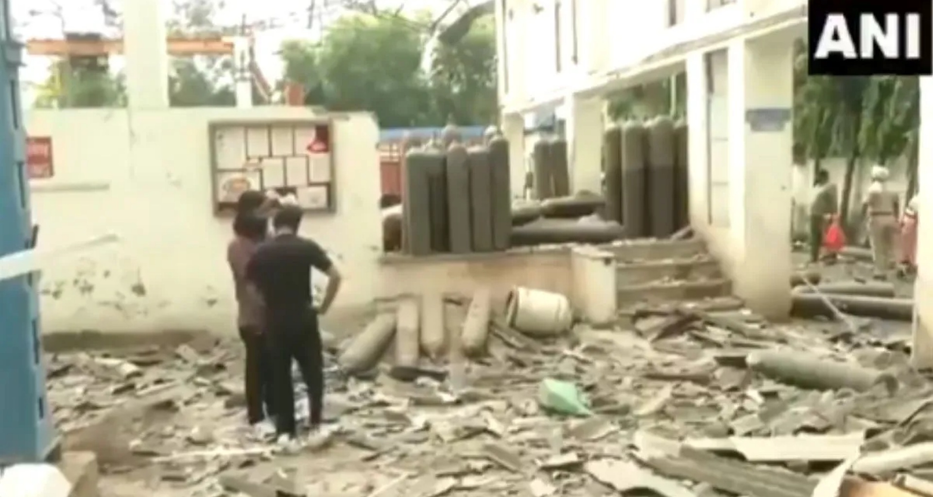 પંજાબના મોહાલીમાં ઓક્સિજન સિલિન્ડર પ્લાન્ટમાં મોટો વિસ્ફોટ, બે લોકોના મોત, અનેક ઘાયલ