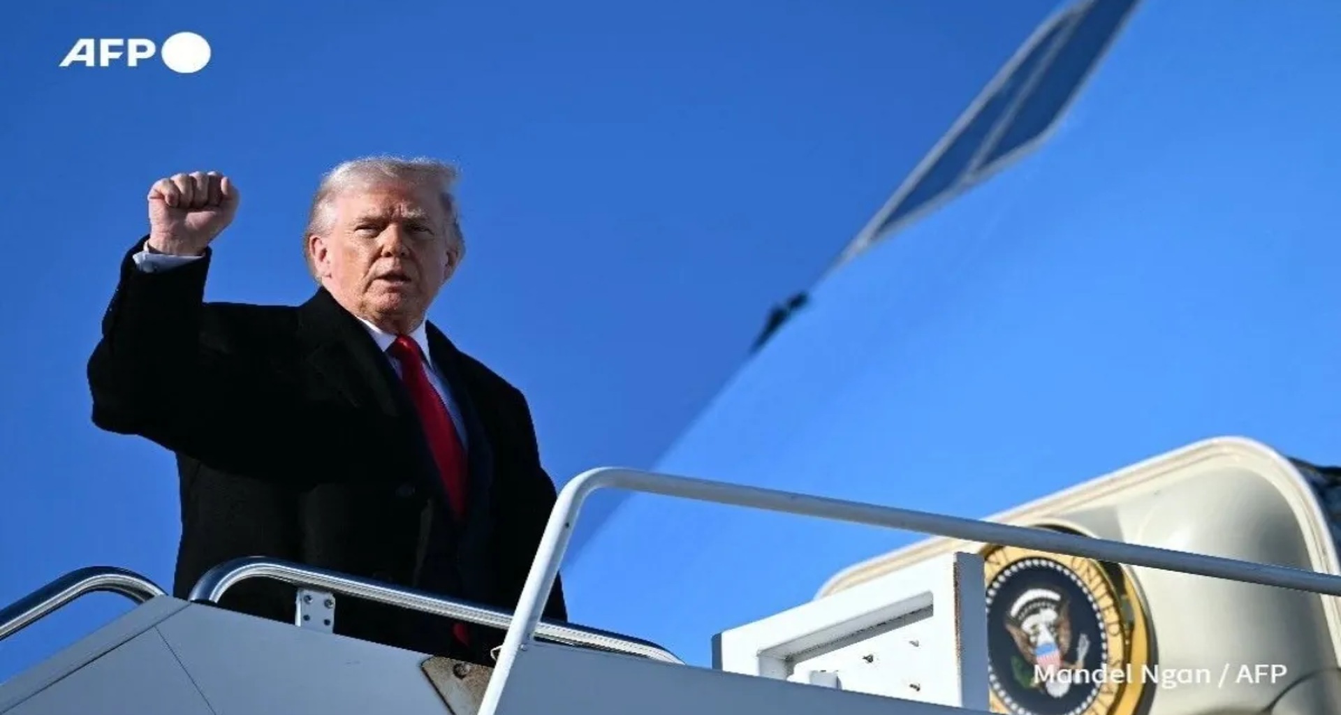 ડોનાલ્ડ ટ્રમ્પે ટેક્સાસમાં 300 અબજ ડોલરની ઓઇલ રિફાઇનરી બનાવવાની જાહેરાત કરી