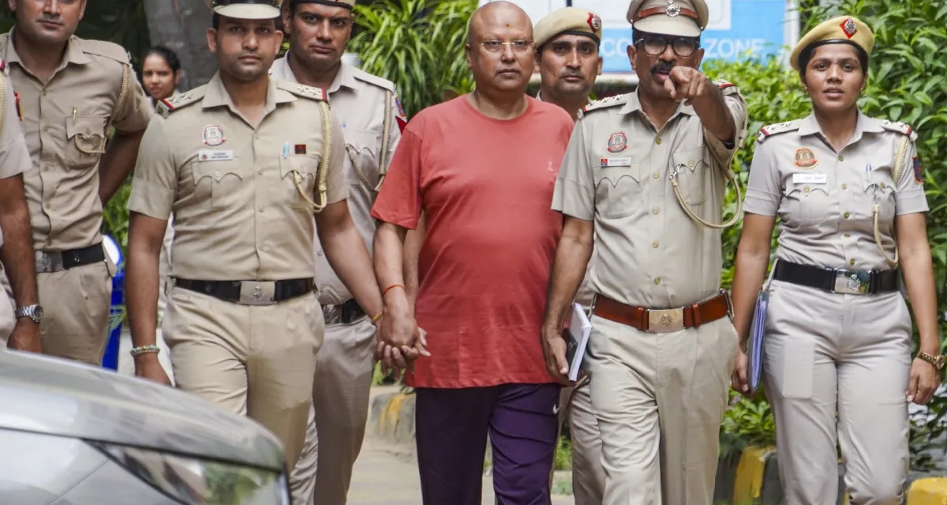 ચૈતન્યાનંદ સરસ્વતીએ પોલીસ કસ્ટડીના પહેલા દિવસે ફળોની માંગણી કરી