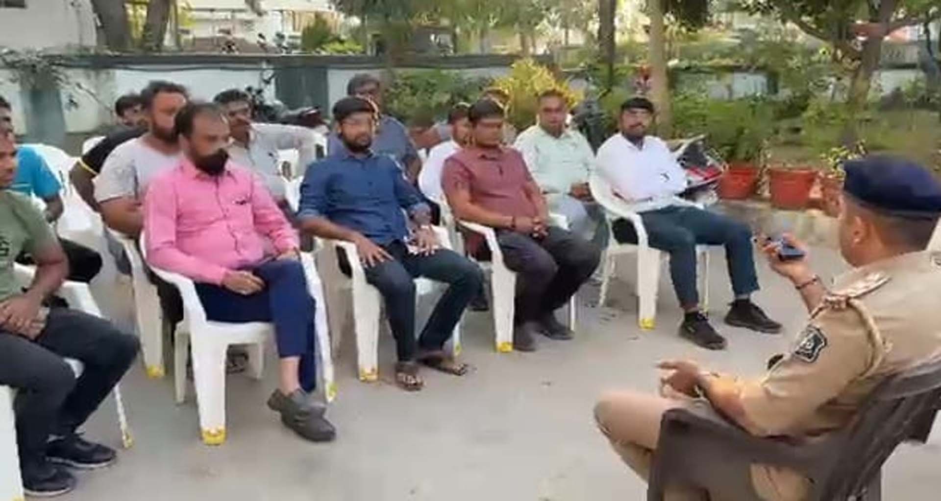 પાલનપુરમાં દિવાળીના તહેવારને લઈ પોલીસ દ્વારા તકેદારીના પગલાં ભરાયા