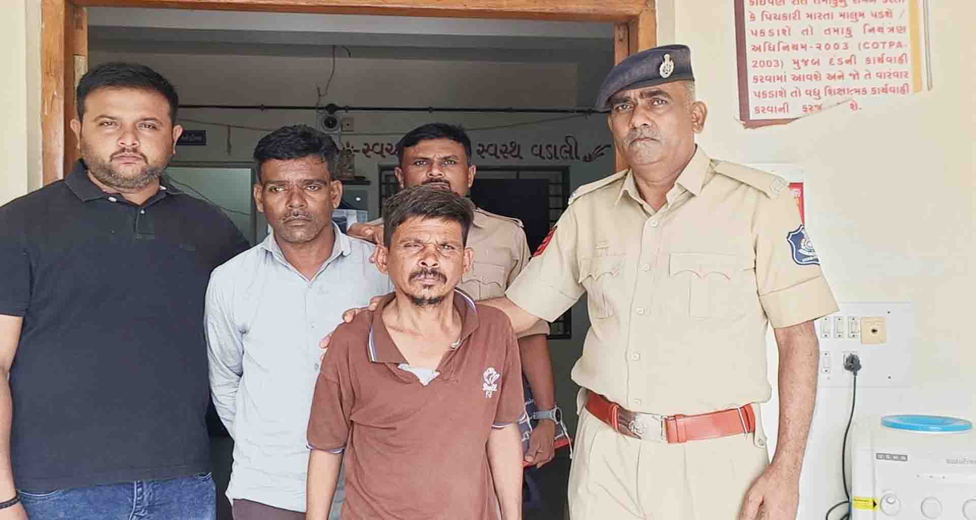 સાબરકાંઠા; વેપારી પાસે લાખોની ઠગાઈ બે ગઠિયાઓને પોલીસે દબોચી લીધા