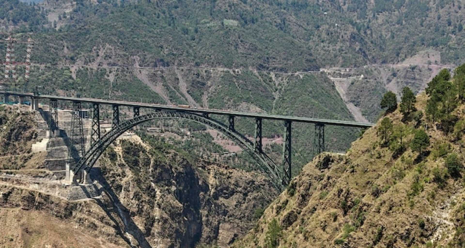 પીએમ મોદી આજે ચિનાબ નદી પર વિશ્વના સૌથી ઊંચા રેલ્વે પુલનું ઉદ્ઘાટન કરશે