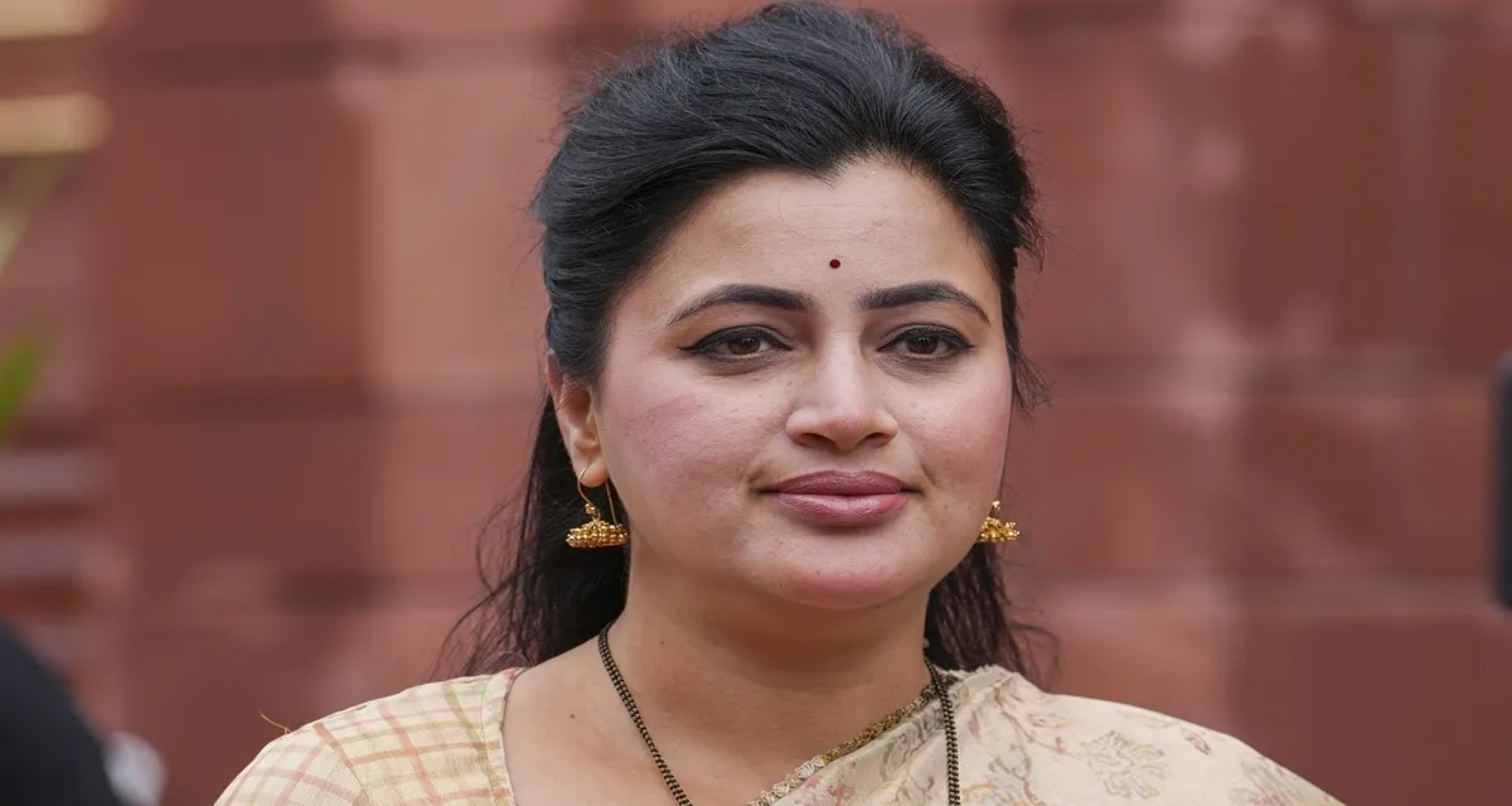 ભાજપ નેતા નવનીત રાણાને મળી જાનથી મારી નાખવાની અને ગેંગરેપની ધમકી