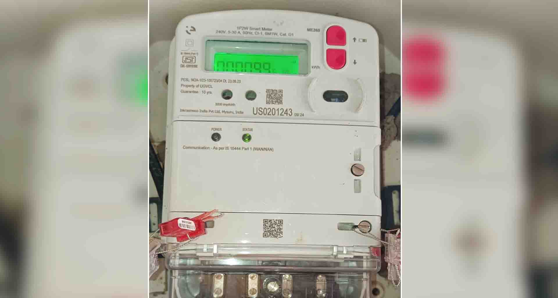 સુઈગામમાં વિદ્યુત બોર્ડના વીજકર્મીઓએ ઘર માલિકોને અંધારામાં રાખી બારોબાર સ્માર્ટ મીટરો બદલાવી દીધાં