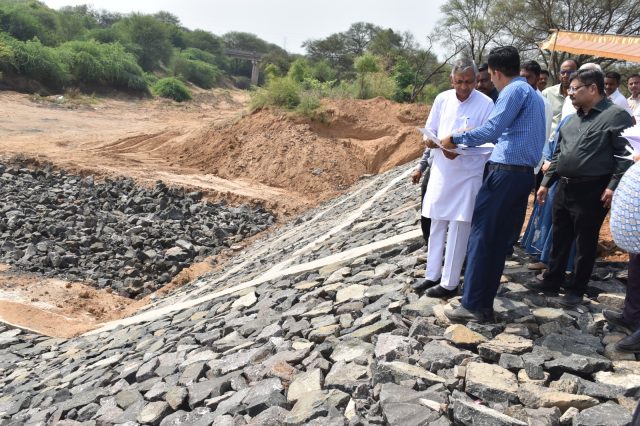 ગુજરાતના ખૂણે-ખૂણે સુધી પીવાનું-સિંચાઈનું પાણી પહોંચાડવું એ રાજ્ય સરકારનો દ્રઢ સંકલ્પ: મંત્રી શ્રી કુંવરજીભાઈ બાવળીયા