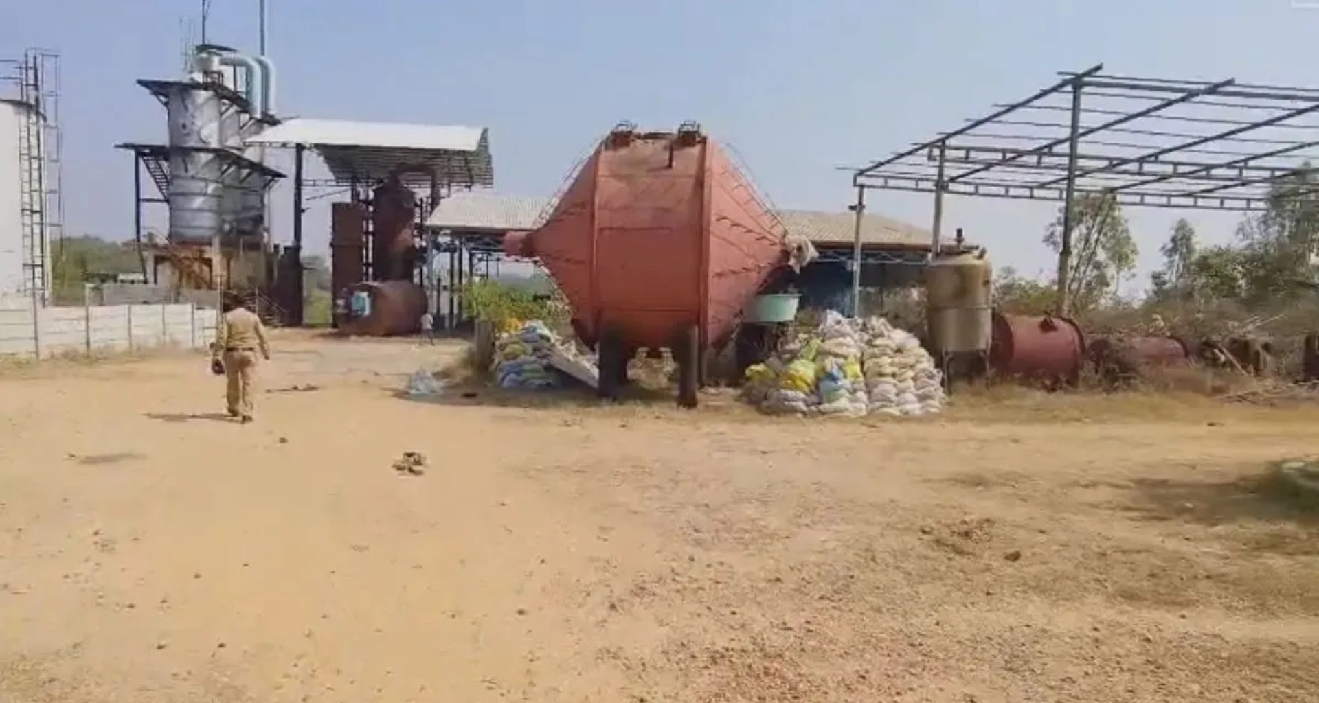 કર્ણાટકમાં કેમિકલ ફેક્ટરીમાં પ્રચંડ વિસ્ફોટ, બે કામદારોના મોત, અનેક ઘાયલ