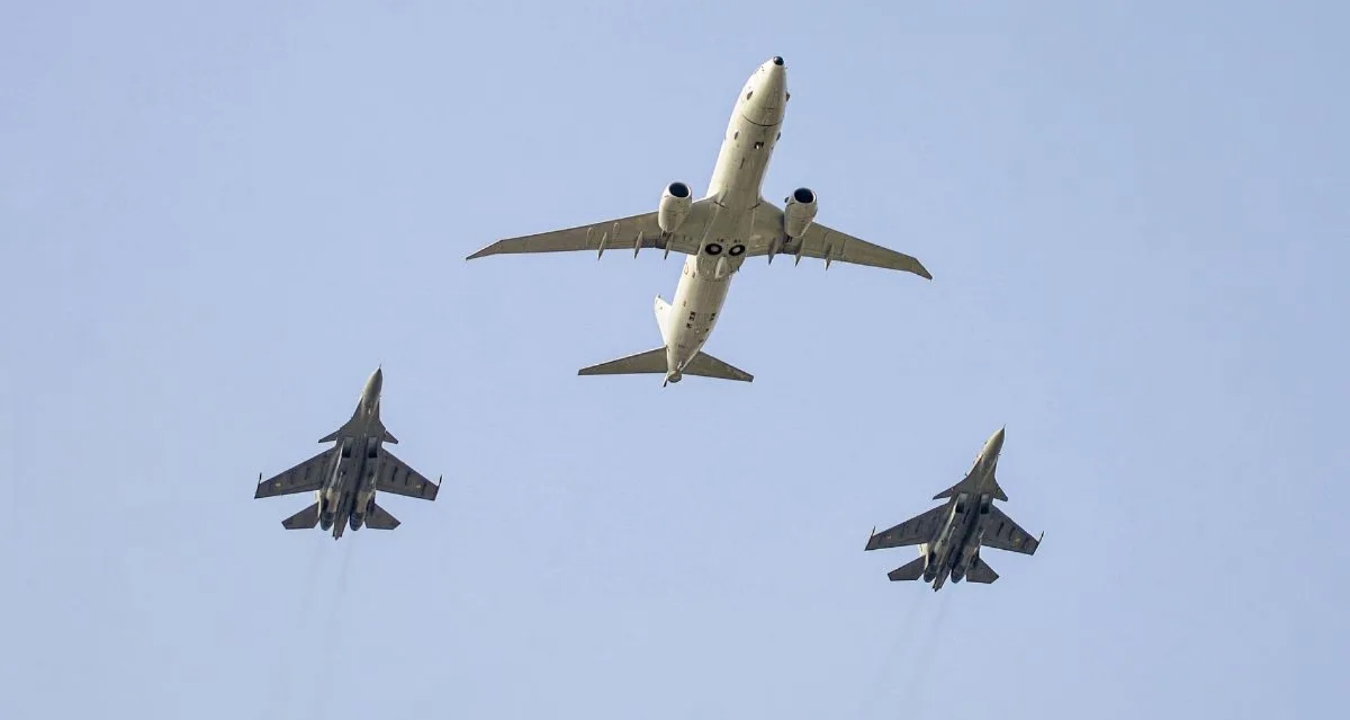 ભારતીય વાયુસેનાએ ઓપરેશન સિંદૂરમાં વિનાશ વેર્યો, પાકિસ્તાનને યુદ્ધવિરામ કરવાની ફરજ પડી