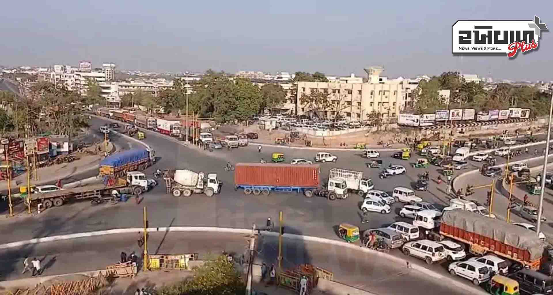 પાલનપુરમાં ટ્રાફિક સમસ્યાને લઈને કલેકટરે બહાર પાડ્યું જાહેરનામું