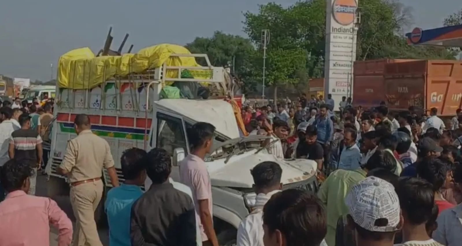 કૌશાંબીમાં ભયાનક માર્ગ અકસ્માત, ત્રણ બાળકો સહિત ઘણા લોકોના મોત