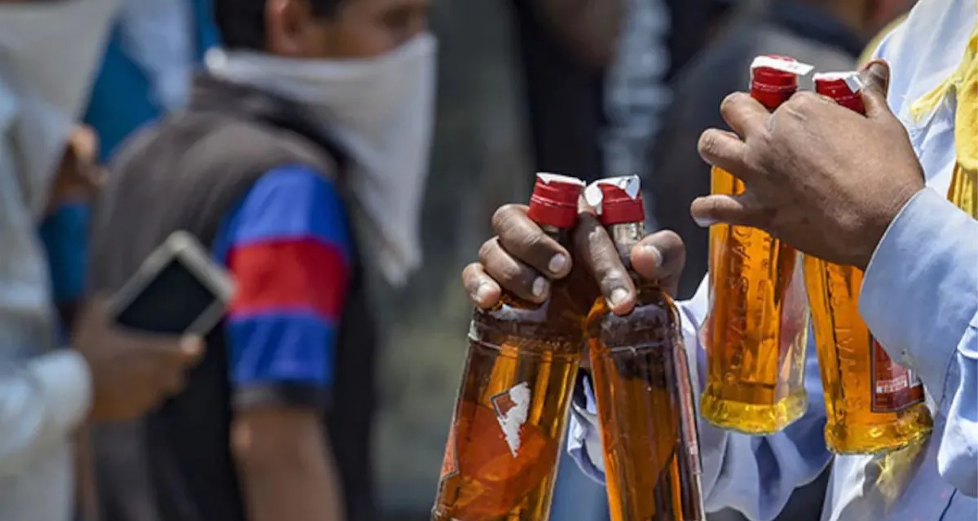 બિહારમાં દારૂબંધીનો પર્દાફાશ, દર મહિને 77,000 લિટરથી વધુ દારૂ જપ્ત કરવામાં આવ્યો