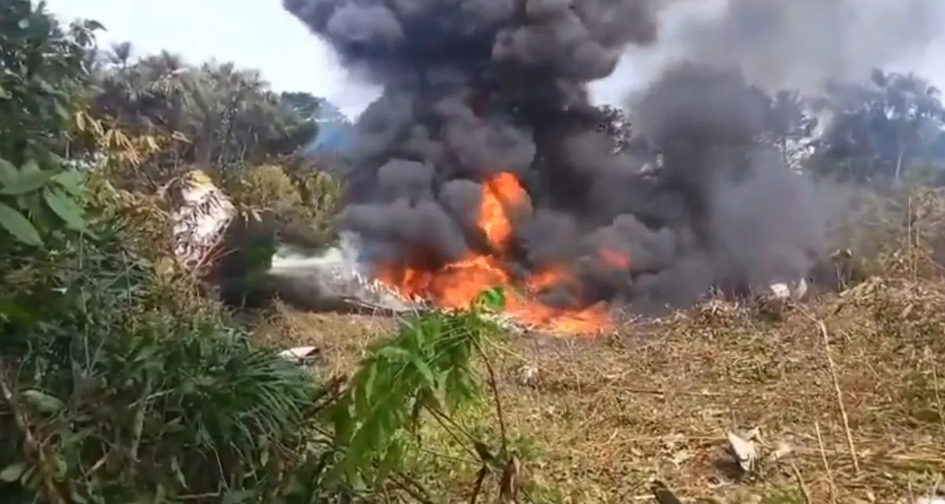 કોલંબિયામાં લશ્કરી વિમાન ક્રેશ, 80 સૈનિકોના મોતની આશંકા