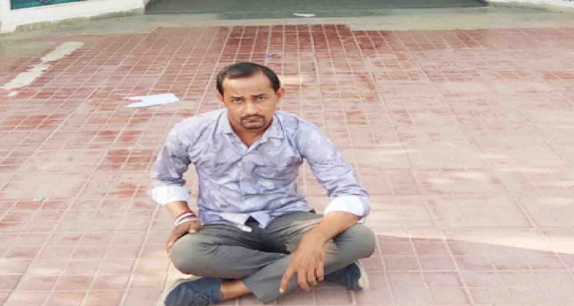 સિધ્ધપુર ટાઉનમાંથી ઓનલાઇન આઈ.ડી.થી ક્રિકેટ સટ્ટો રમતો બિલિયાનો સટોડિયો ઝડપાયો