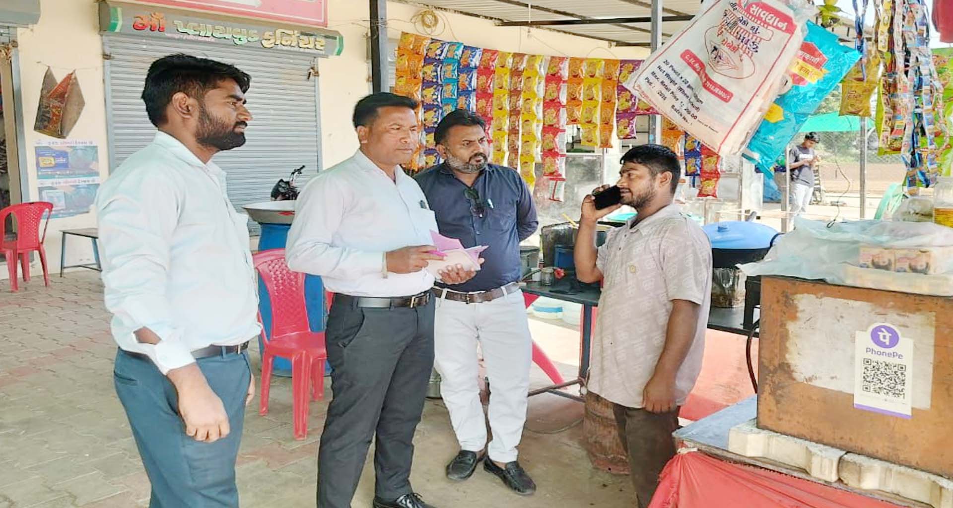 અમીરગઢમાં તમાકુ ઉત્પાદનો વેચતી દુકાનો પર આરોગ્ય વિભાગે સરપ્રાઈઝ ચેકિંગ હાથ ધર્યું