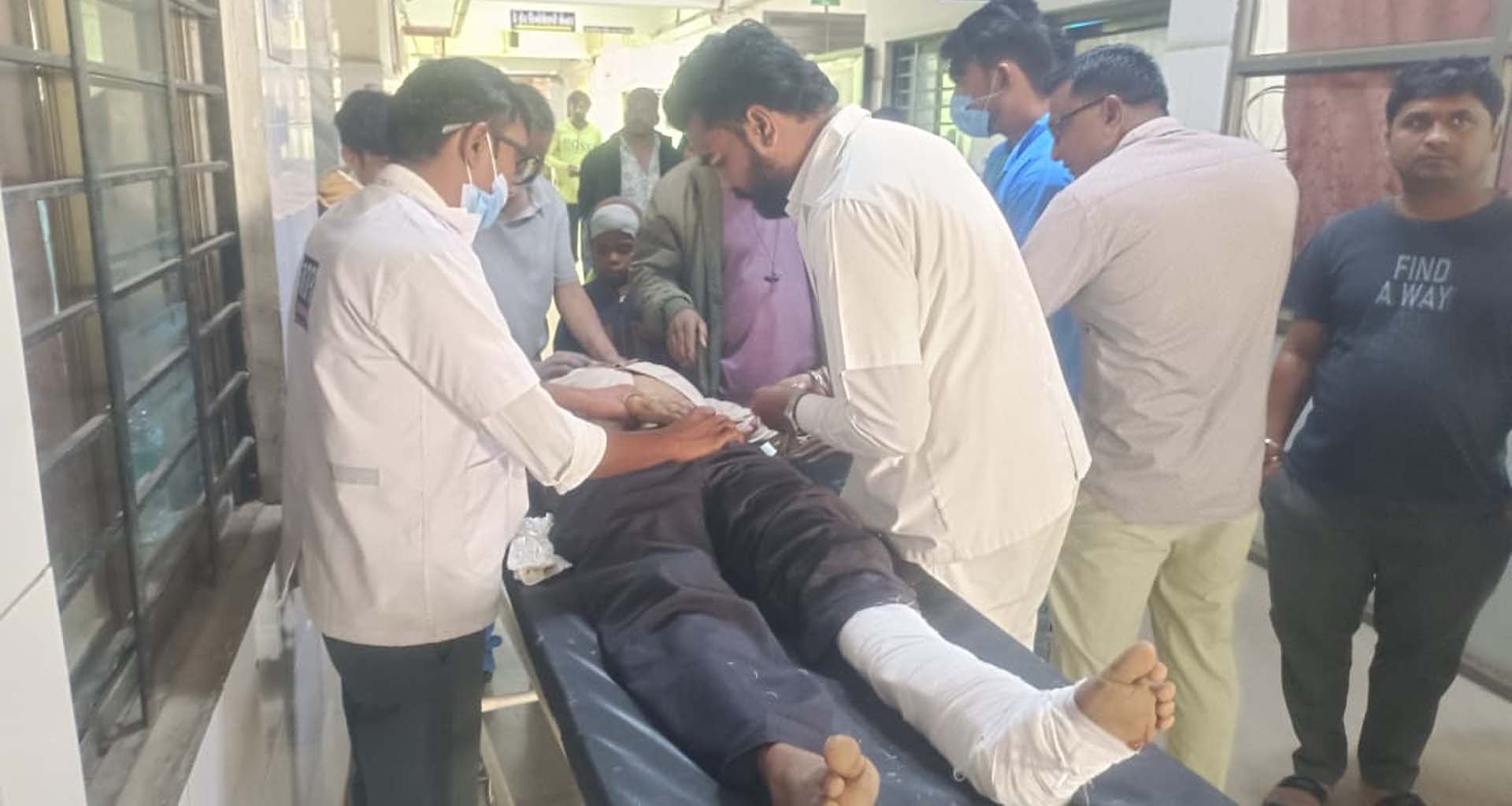 ડીસા-પાલનપુર હાઈવે પર બાઈવાડાના દંપતીને બાઈક ચાલકે અડફેટે લીધા