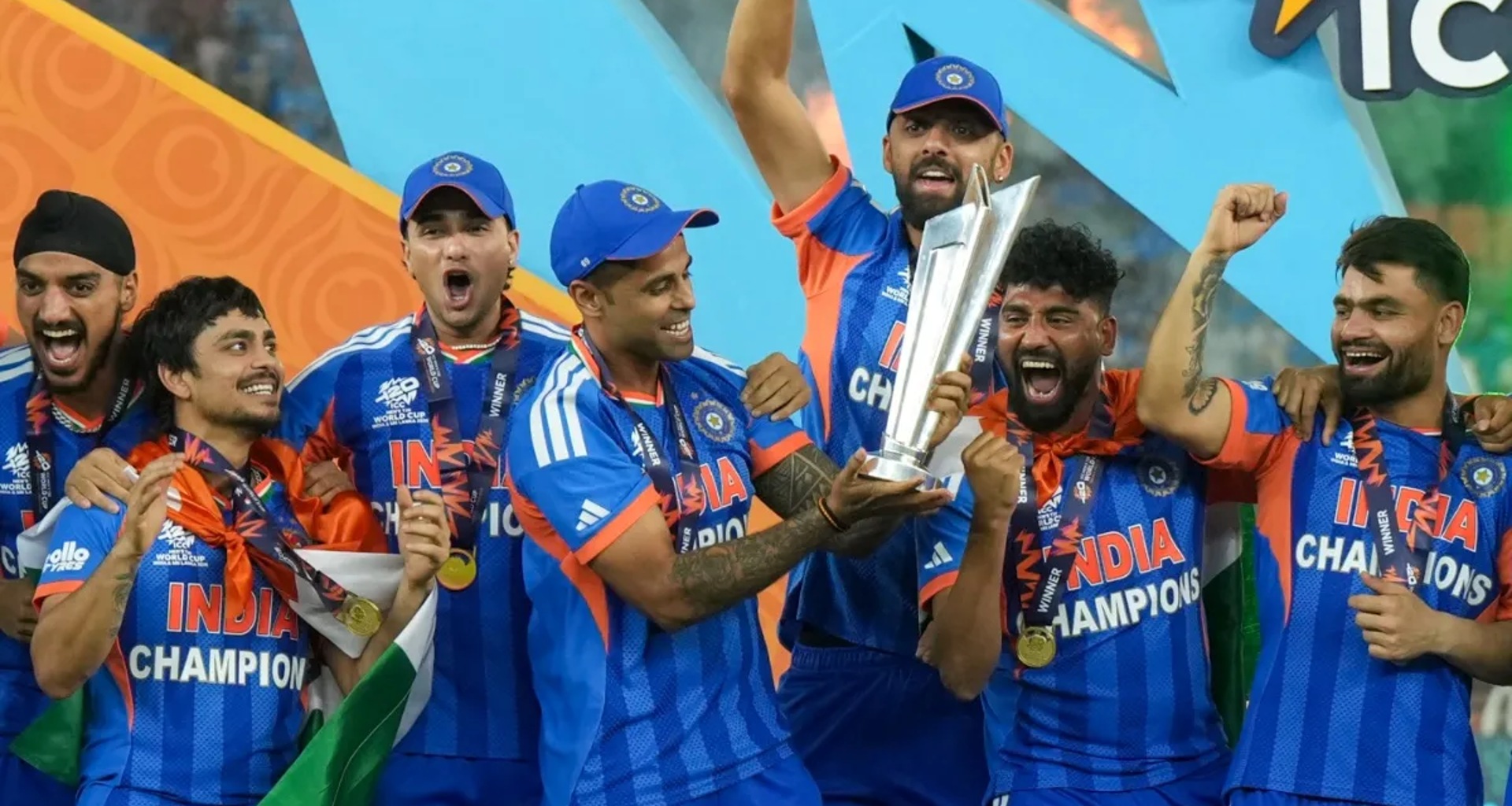 સૂર્યકુમાર યાદવે ICC ટુર્નામેન્ટમાં પ્રથમ વખત કેપ્ટન તરીકે ટ્રોફી જીતી