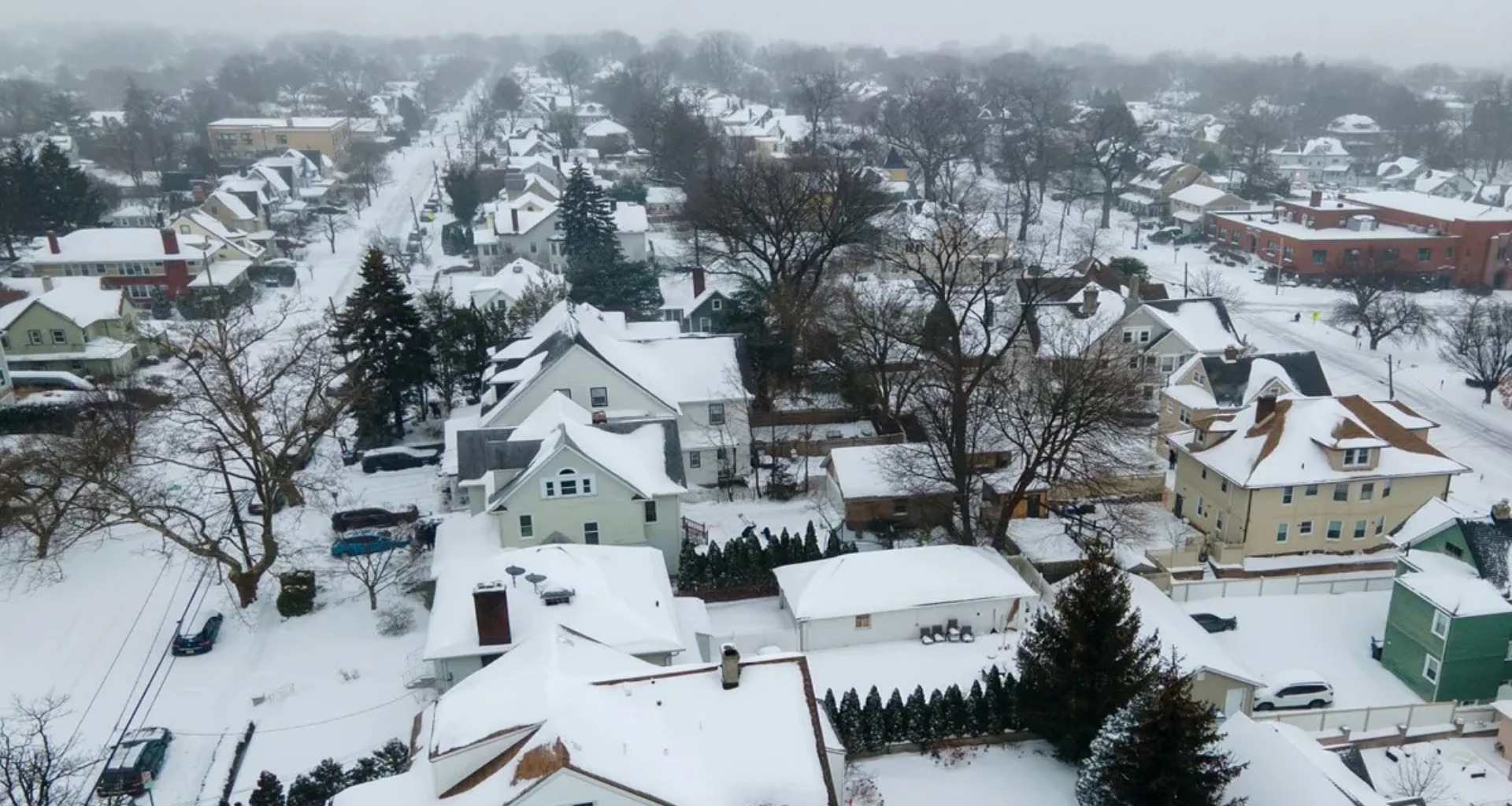 અમેરિકામાં ઠંડીનો પ્રકોપ! બરફવર્ષાને કારણે અત્યાર સુધીમાં 30 લોકોના મોત