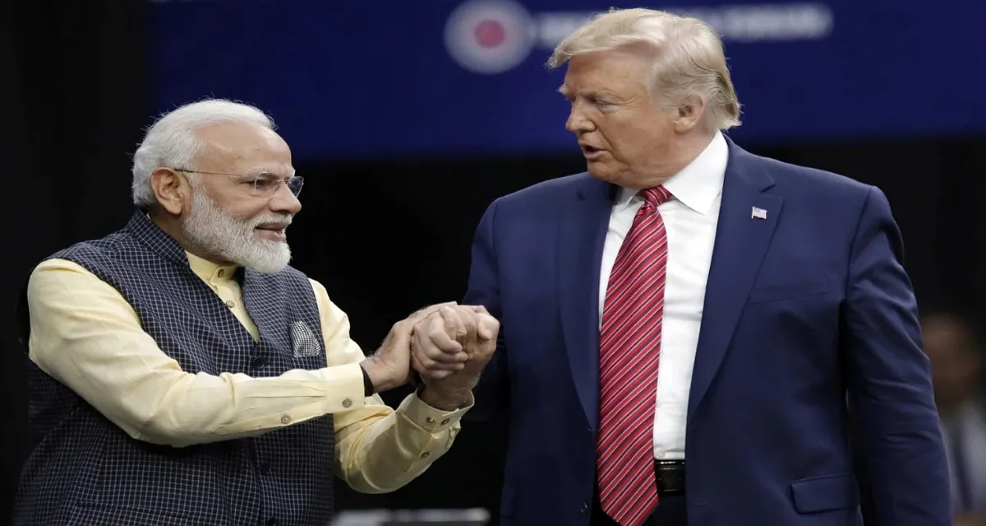 ડોનાલ્ડ ટ્રમ્પે પોતાનો સૂર બદલતા કહ્યું, 'ભારત અને પીએમ મોદી મારા ખૂબ નજીક છે, અમારી વચ્ચે સારી મિત્રતા છે.'