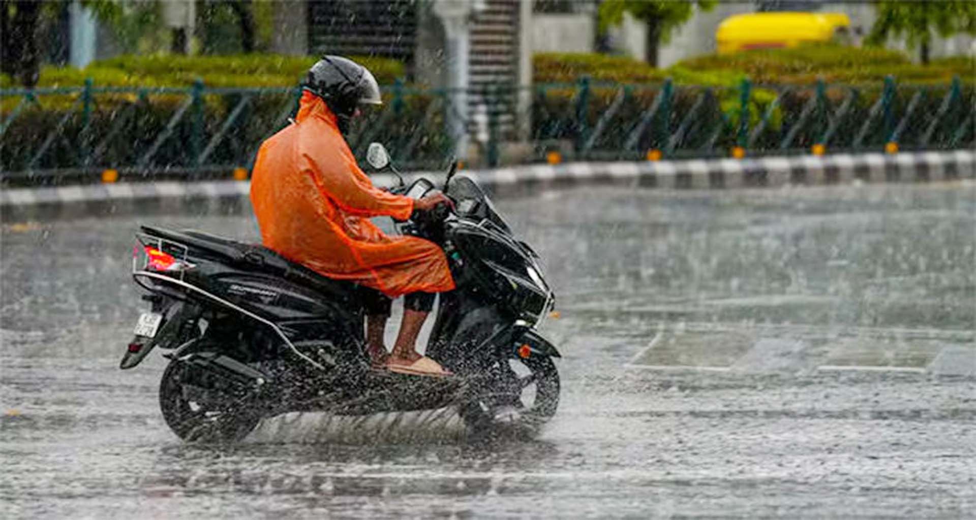 કેરળમાં નૈઋત્‍ય ચોમાસાનું શાહી આગમન