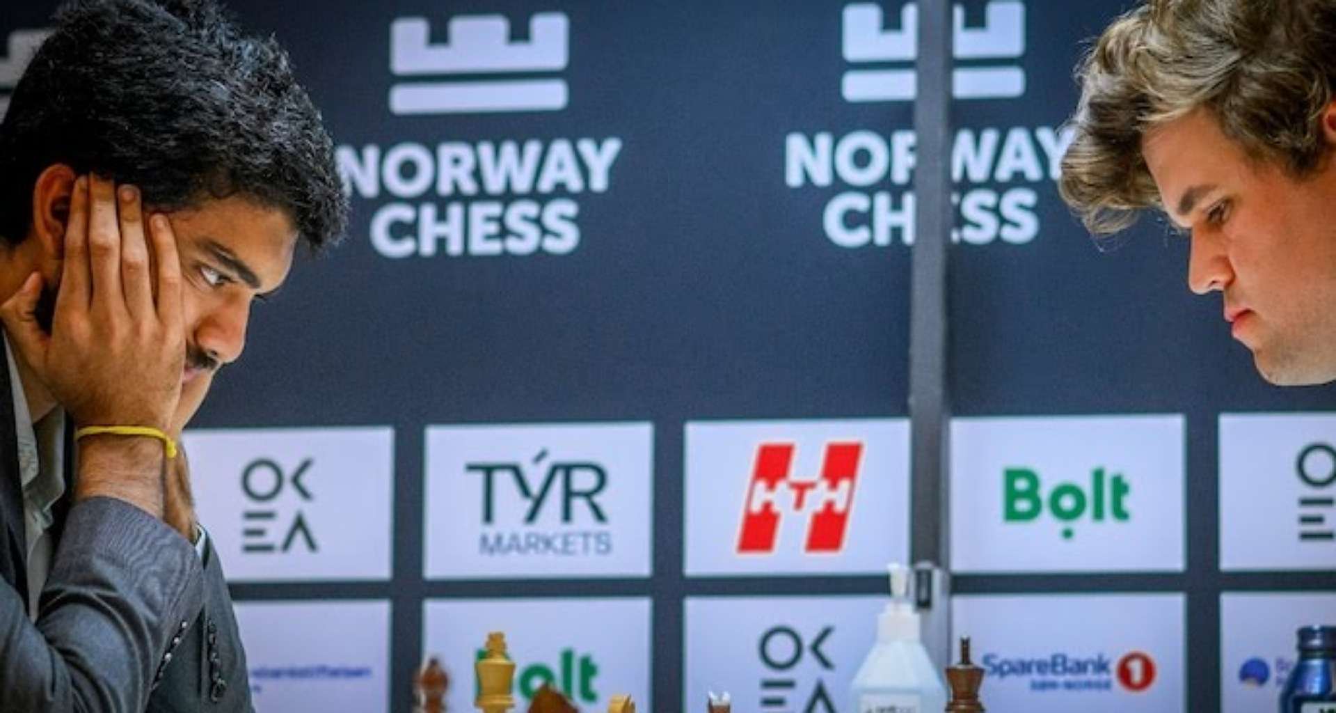 મેગ્નસ કાર્લસને ડી ગુકેશની અંતિમ રમતમાં લડવાની ક્ષમતાની પ્રશંસા કરી