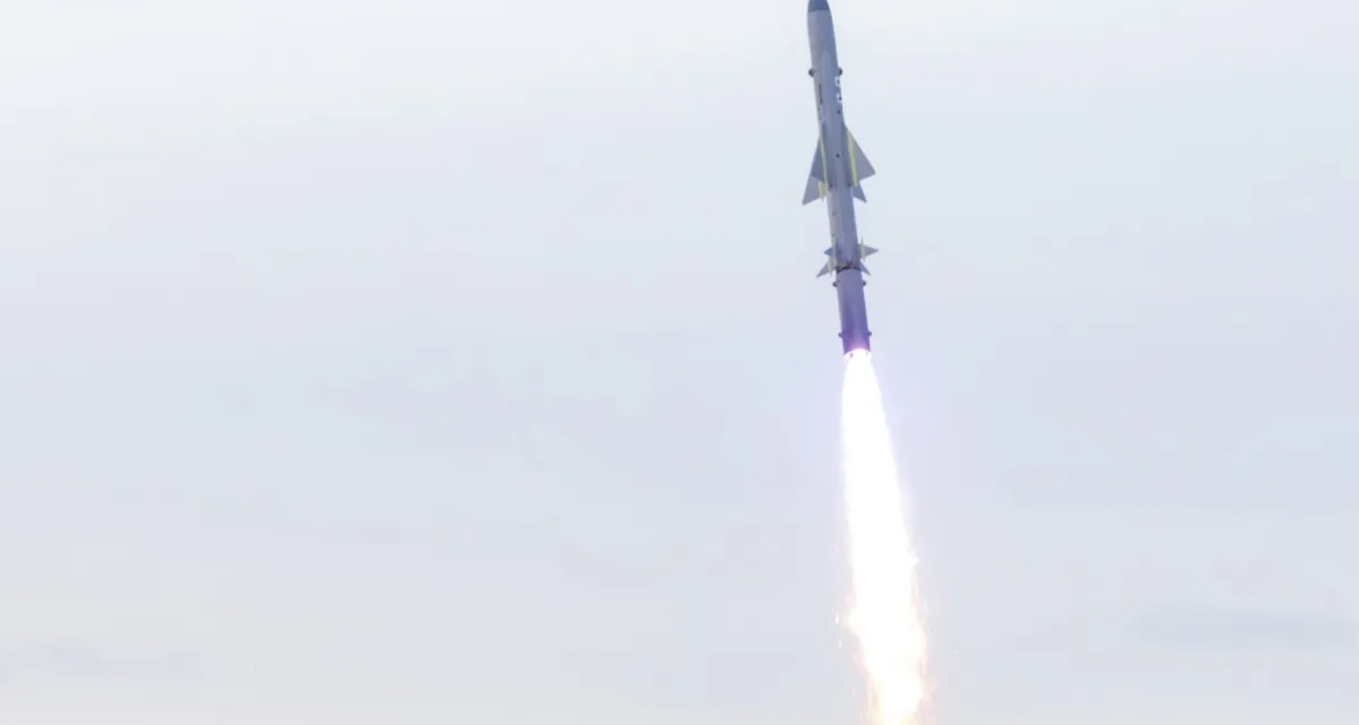 પાકિસ્તાને રિયાધ વર્લ્ડ ડિફેન્સ શોમાં એક નવી હાઇપરસોનિક મિસાઇલનું અનાવરણ કર્યું