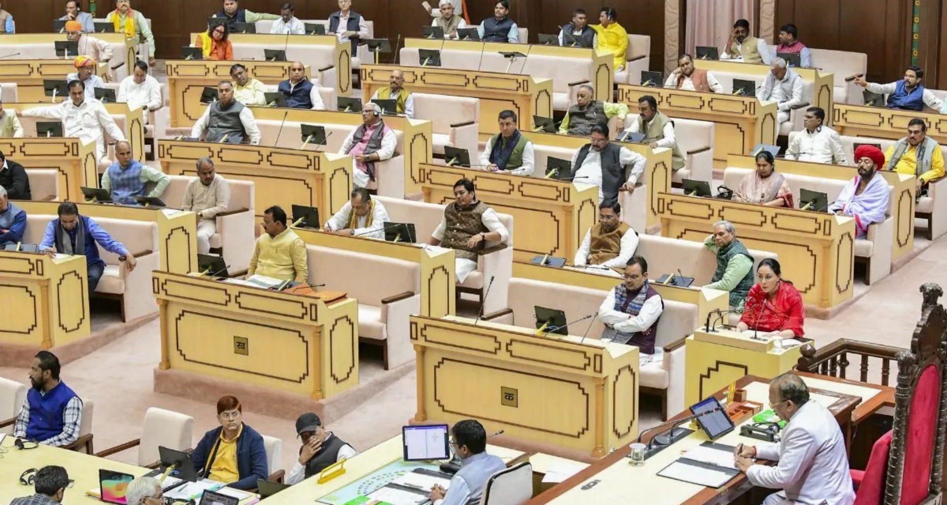 રાજસ્થાન બજેટ વિવાદ: ભાજપના ધારાસભ્યના નિવેદનથી કોંગ્રેસમાં રોષ ફેલાયો