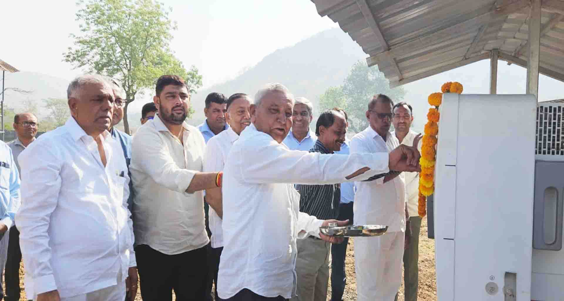 સાબરડેરી સંચાલિત શામળાજી શીતકેન્દ્ર ખાતે 200 કિલોવોટ સોલાર પાવર પ્લાન્ટનું લોકાપર્ણ