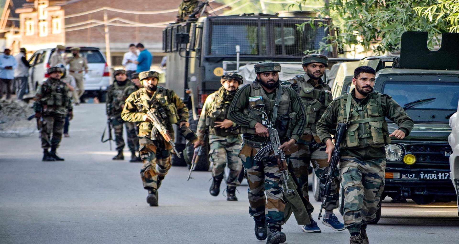 કાશ્મીરમાં શાંતિનું આગમન : યુદ્ધવિરામ લાંબાગાળાની શાંતિની ઓછી ખાતરી આપે છે