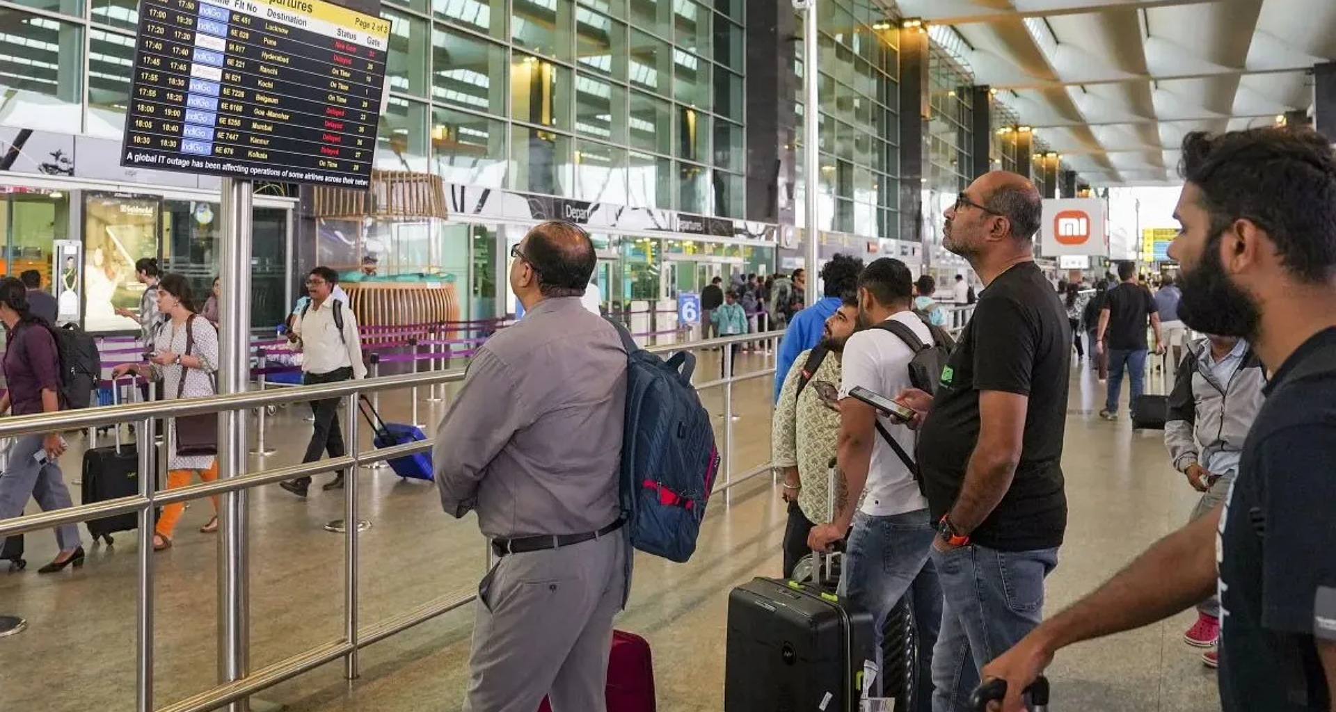 બેંગલુરુ એરપોર્ટને ઉડાવી દેવાની ધમકી, તપાસ દરમિયાન આ વાત સામે આવી