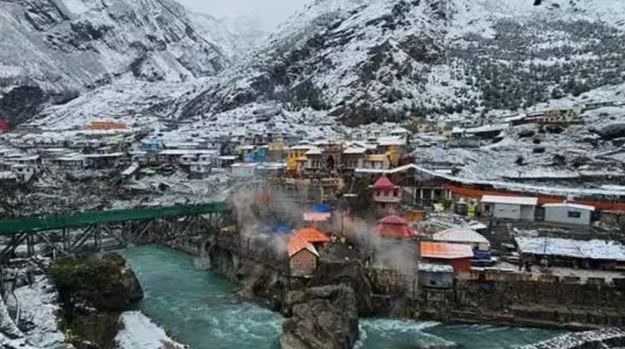 કેદારનાથ અને બદ્રીનાથમાં મોસમની પહેલી હિમવર્ષા થઇ – Gujarati GNS News