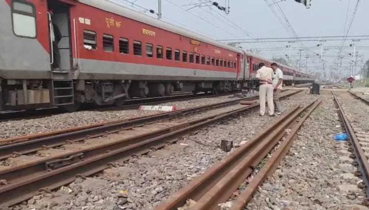 ભારતીય રેલ્વે સાથે જોડાયેલા મોટા સમાચાર, નંદનકનન એક્સપ્રેસ ટ્રેનમાં અનેક રાઉન્ડ ફાયરિંગ, ભયનો માહોલ