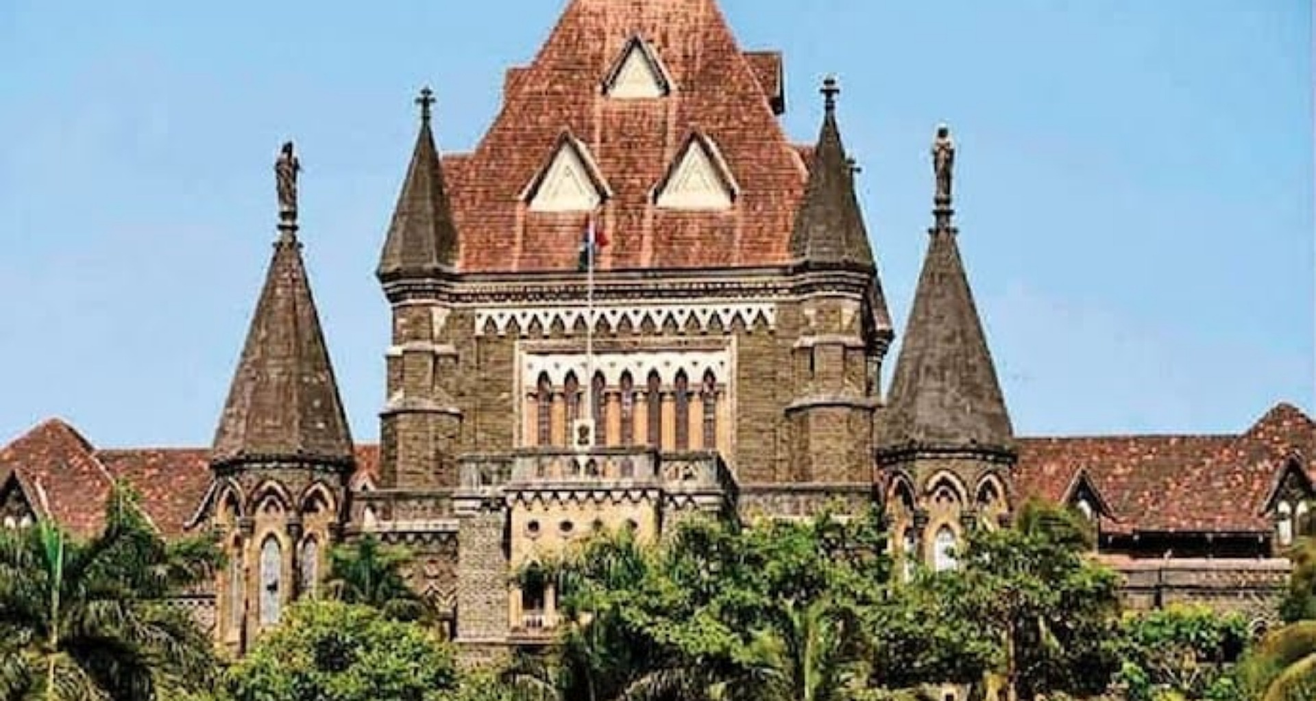 કિનારા આગ: કોર્ટે મહાનગરપાલિકાને જવાબદાર ઠેરવી, પરિવારોને ૫૦ લાખ રૂપિયા ચૂકવવાનો આદેશ આપ્યો