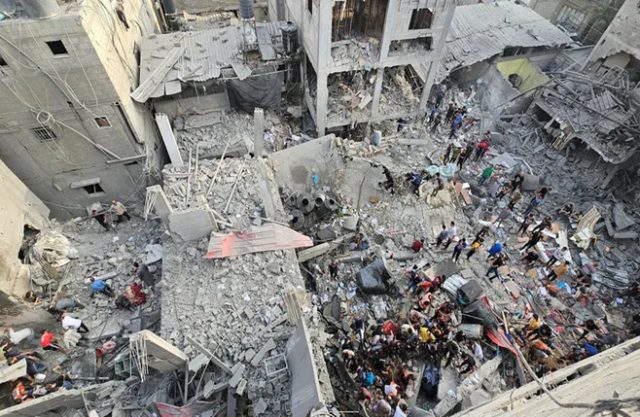 ગાઝામાં યુદ્ધ ચાલુ હોવાથી મૃત્યુઆંક 60,000 ને વટાવી ગયો, આરોગ્ય મંત્રાલયે