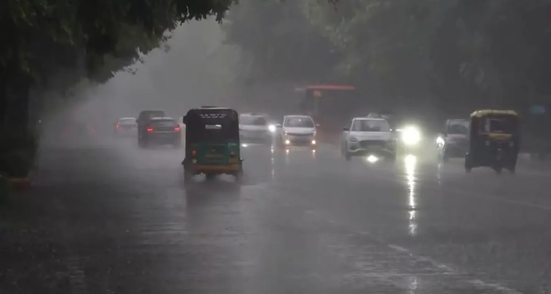 દિલ્હી-NCRમાં વરસાદની શક્યતા, આ રાજ્યોમાં એલર્ટ જારી; જાણો હવામાન કેવું રહેશે