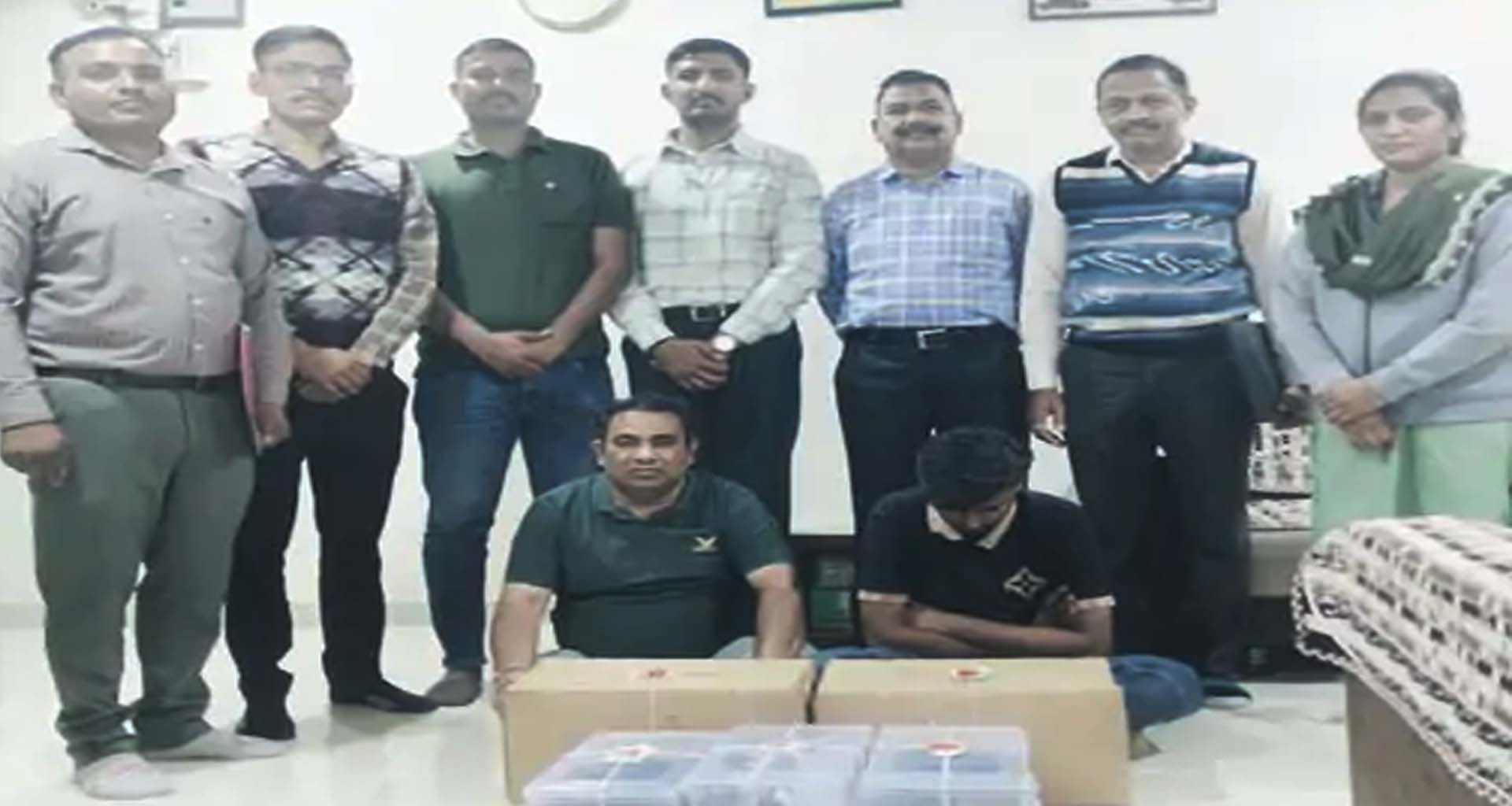 હિંમતનગરમાંથી SOGએ નશાકારક કફ સિરપ ઝડપી : 176 બોટલ સાથે બે આરોપી પકડાયા