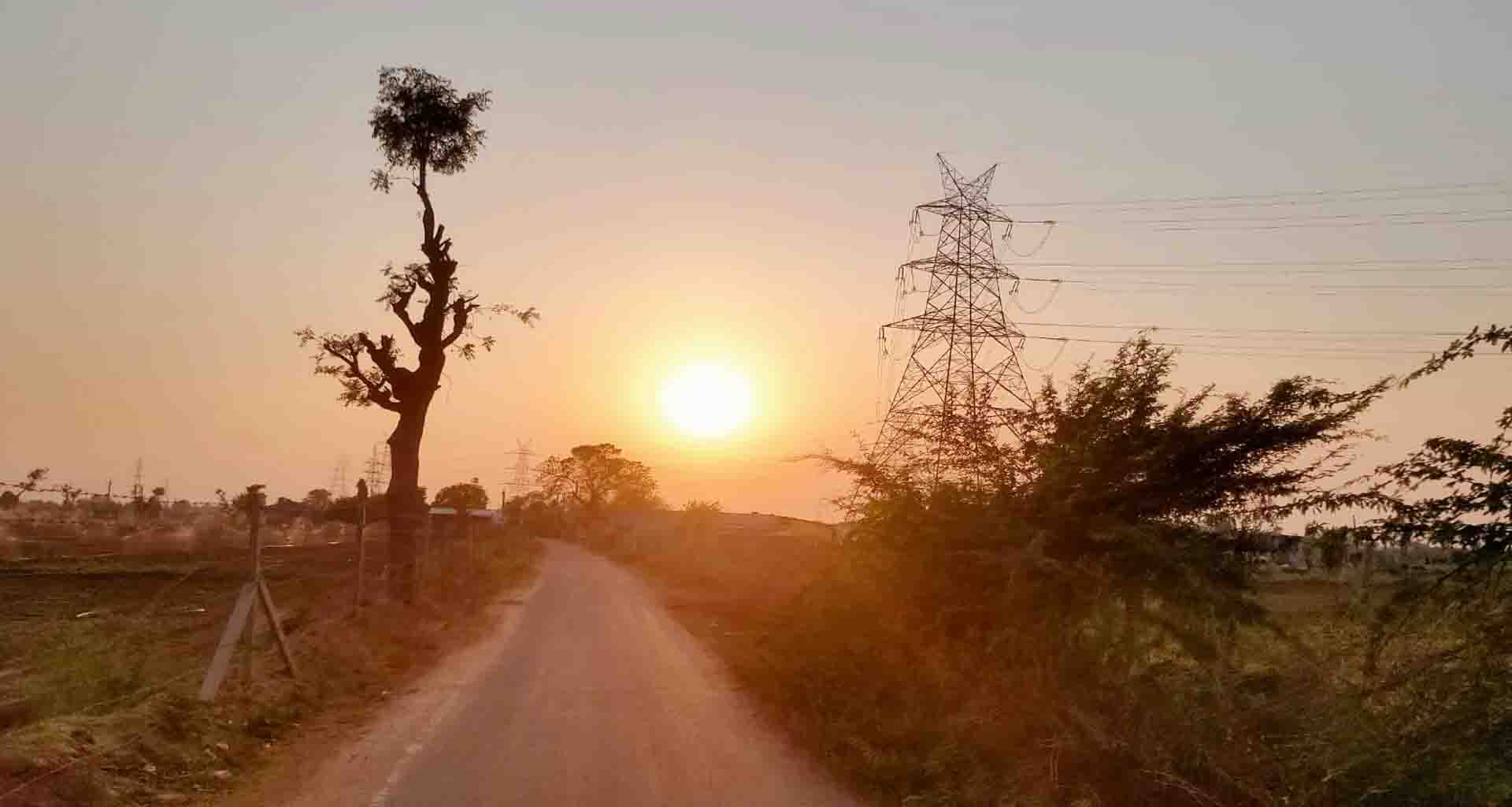 ગરમીનો પ્રકોપ : બનાસકાંઠા જિલ્લામાં આગામી ચાર દિવસ યલો એલર્ટ ગરમી લોકો ના અંગ દઝાડશે