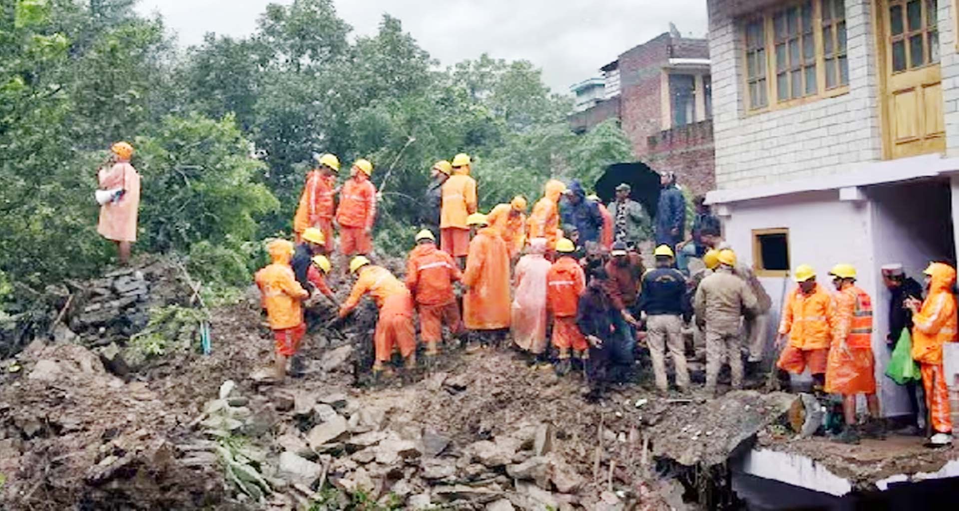હિમાચલમાં ભૂસ્‍ખલન થતાં એક જ પરિવારના પાંચ સભ્‍યોના મોત