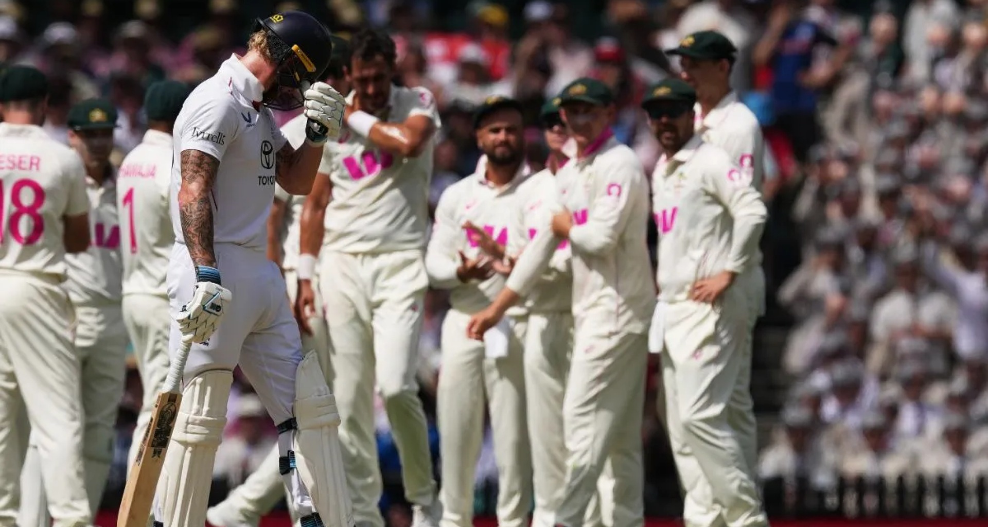 મિશેલ સ્ટાર્કે બેન સ્ટોક્સને એક સ્થાન પાછળ છોડીને આર. અશ્વિનનો રેકોર્ડ તોડ્યો