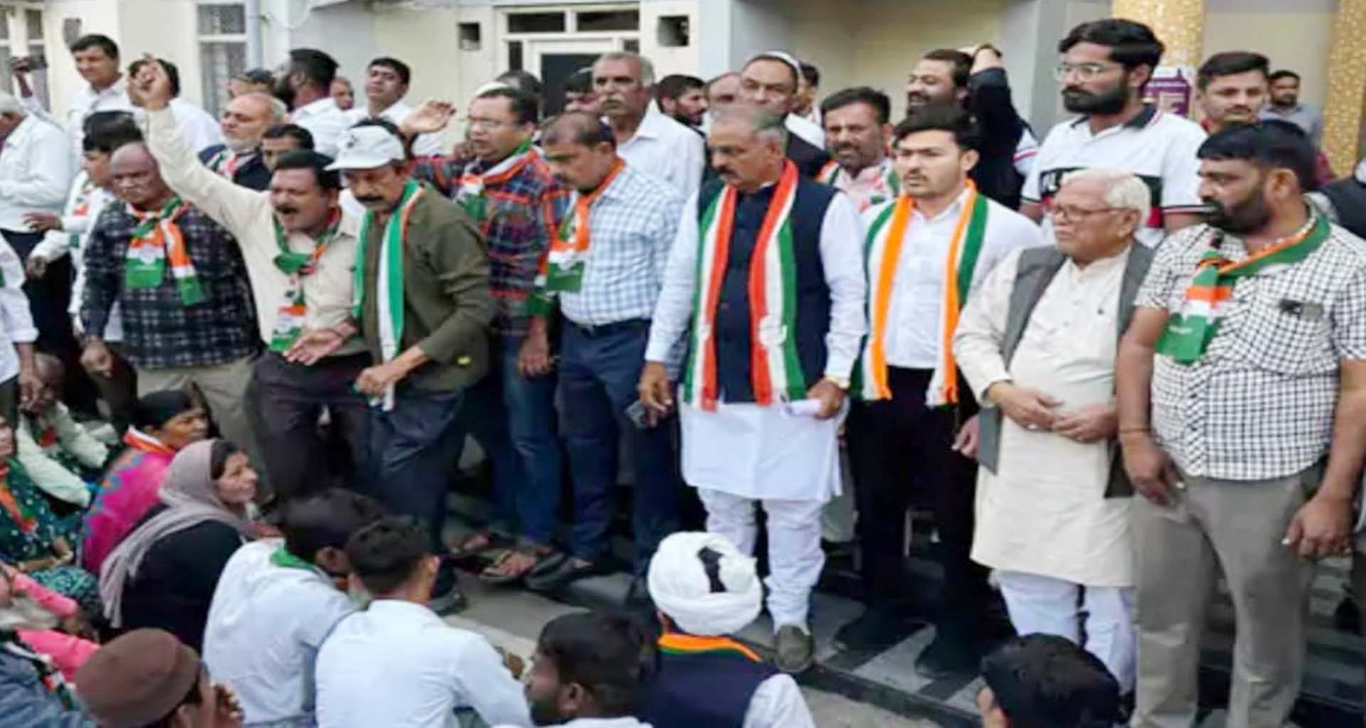 પાટણ જિલ્લામાં મોટા પ્રમાણમાં ફોર્મ-7 ભરાતાં વિવાદ સજૉયો