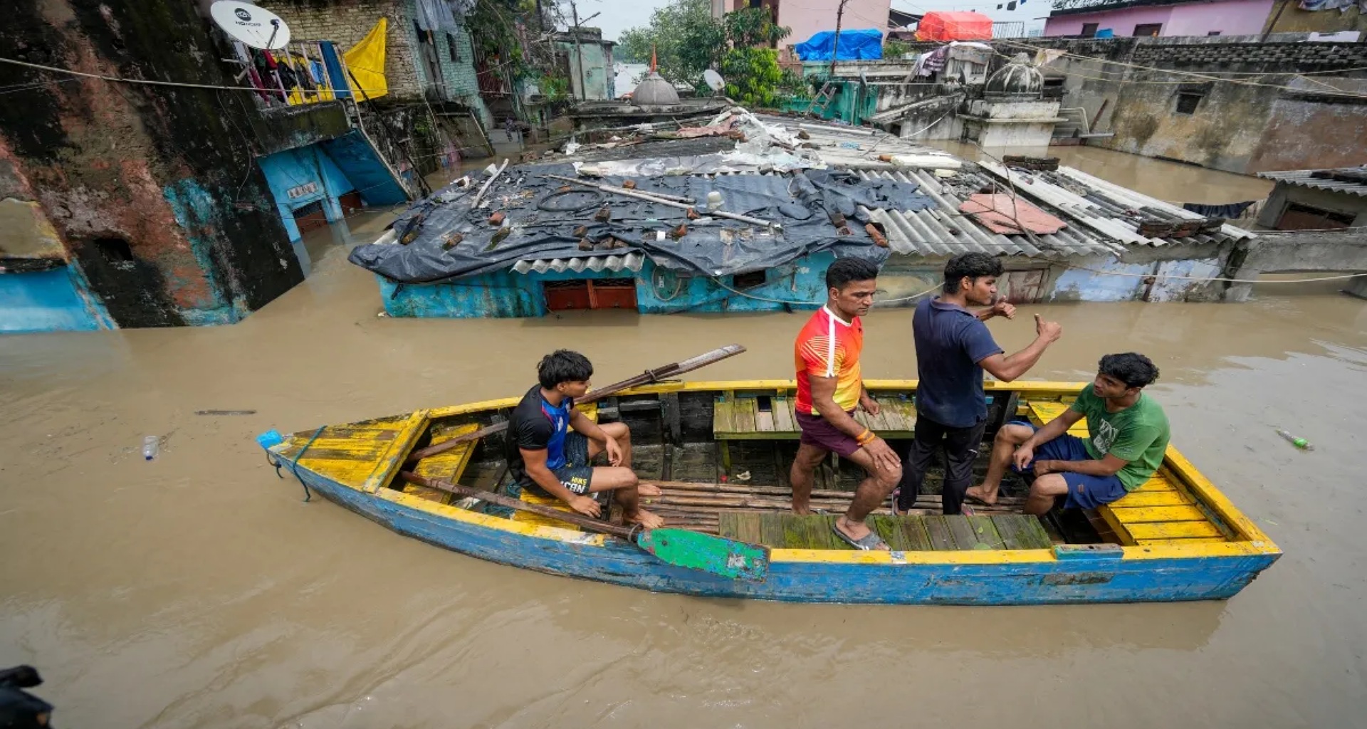 દિલ્હીમાં બે દિવસ ભારે વરસાદની ચેતવણી, નિગમબોધ ઘાટ પર અંતિમ સંસ્કાર અટકાવાયા, ટ્રાફિક એડવાઇઝરી જારી