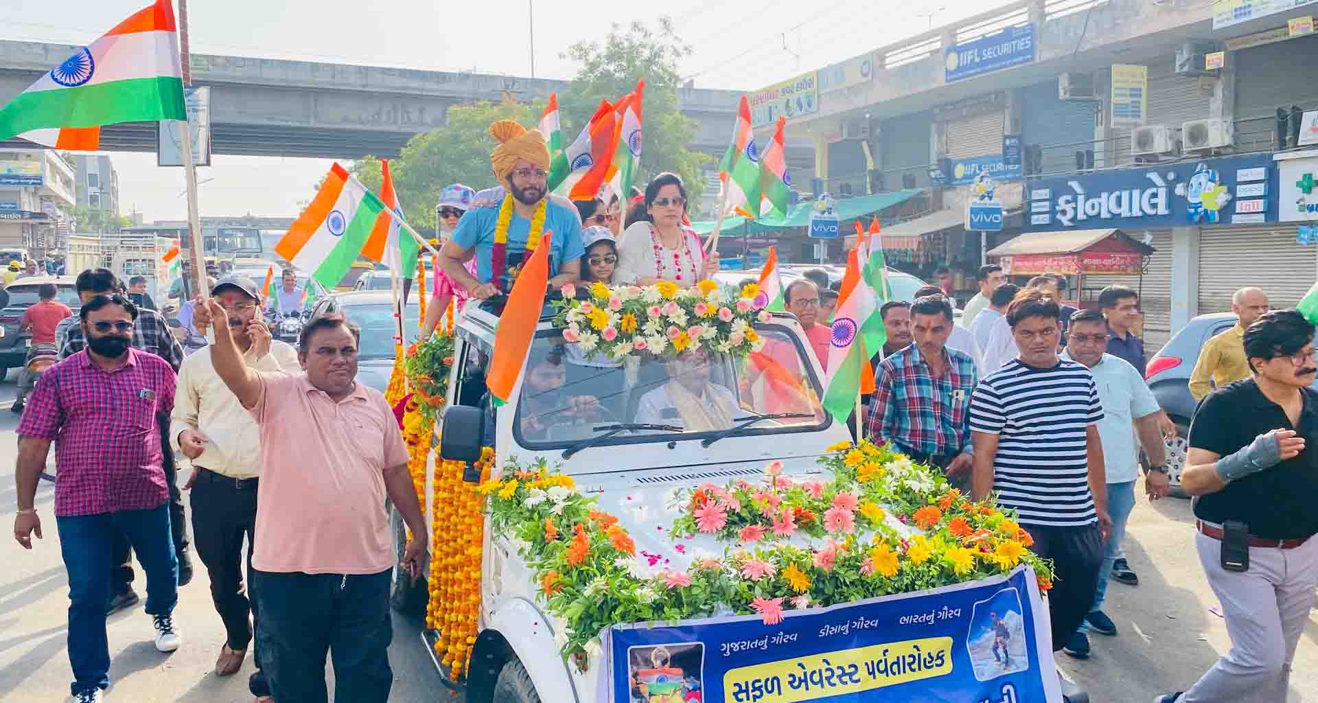 ડીસાના સપૂત ડો. જિગર અસ્નાનીએ માઉન્ટ એવરેસ્ટ સર કરી ઇતિહાસ રચ્યો