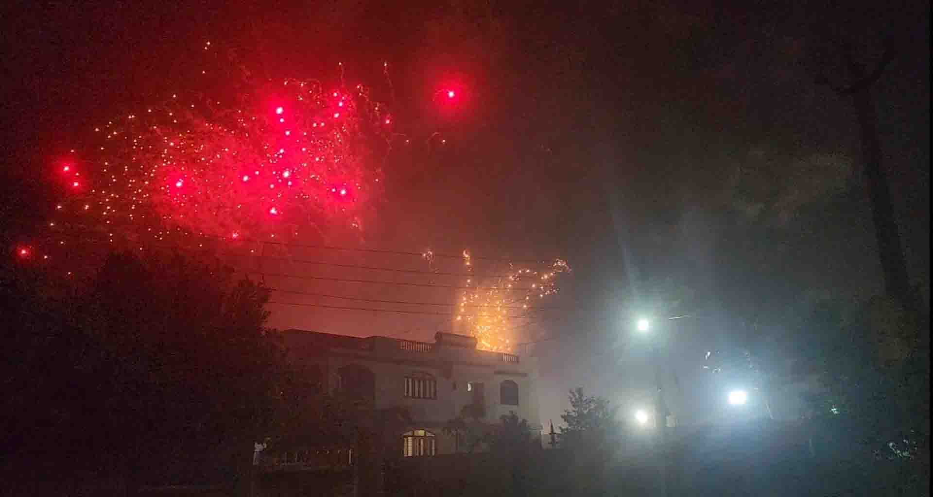 ડીસાના પાર્ટી પ્લોટોમાં આતશબાજીથી ગોઝારી હોનારત સર્જાવાની ભીતિ