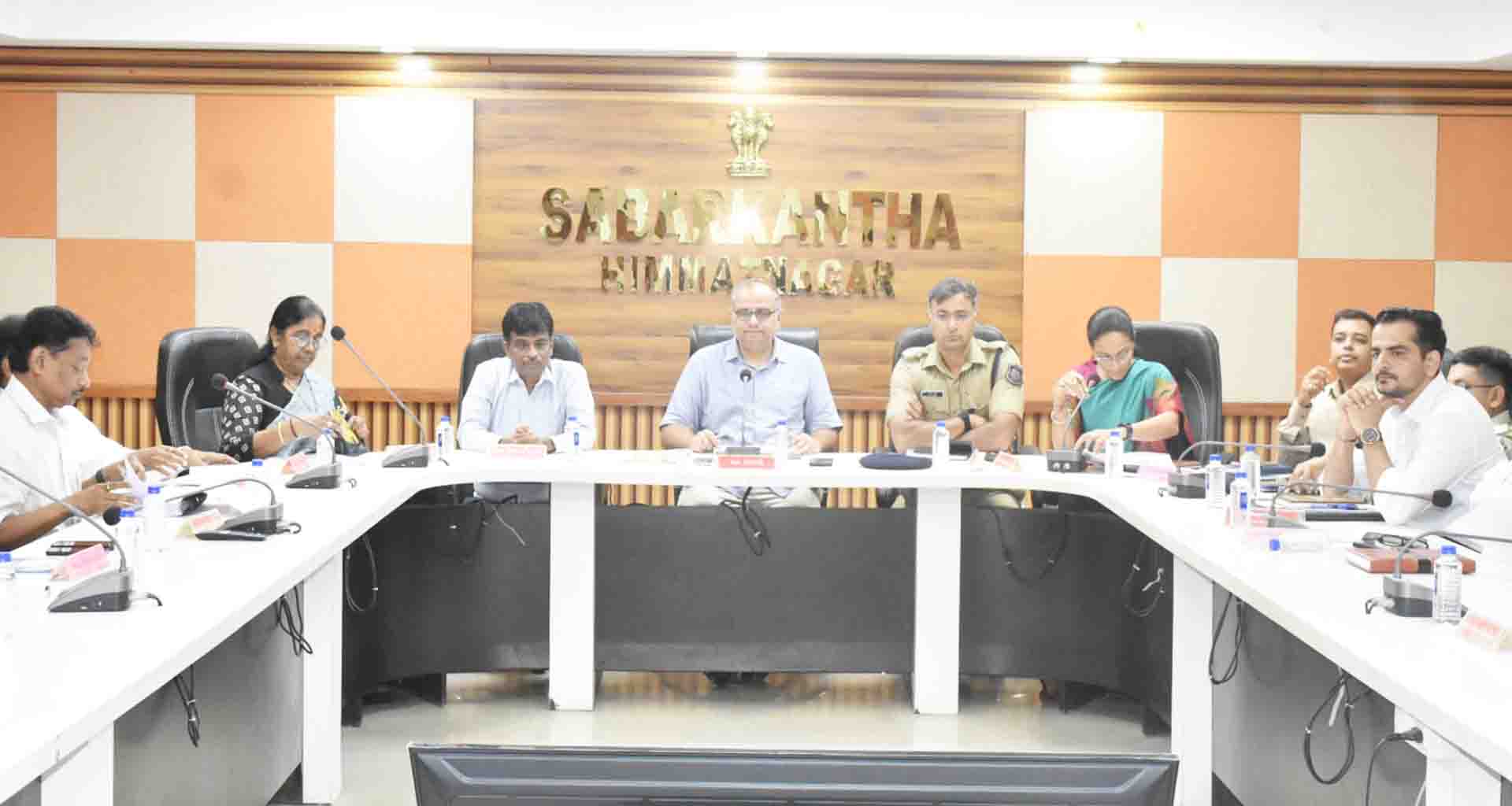 સાબરકાંઠા જિલ્લા સંકલન અને ફરિયાદ સમિતિની બેઠક યોજાઇ