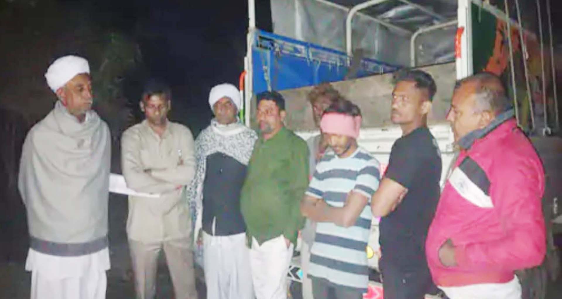 સરસ્વતી તાલુકાના મોરપામાં સસ્તા અનાજનો જથ્થો બારોબાર વેચાય તે પહેલાં જ સરપંચે ૮ કિમી સુધી પીછો કરી ઝડપી લીધો